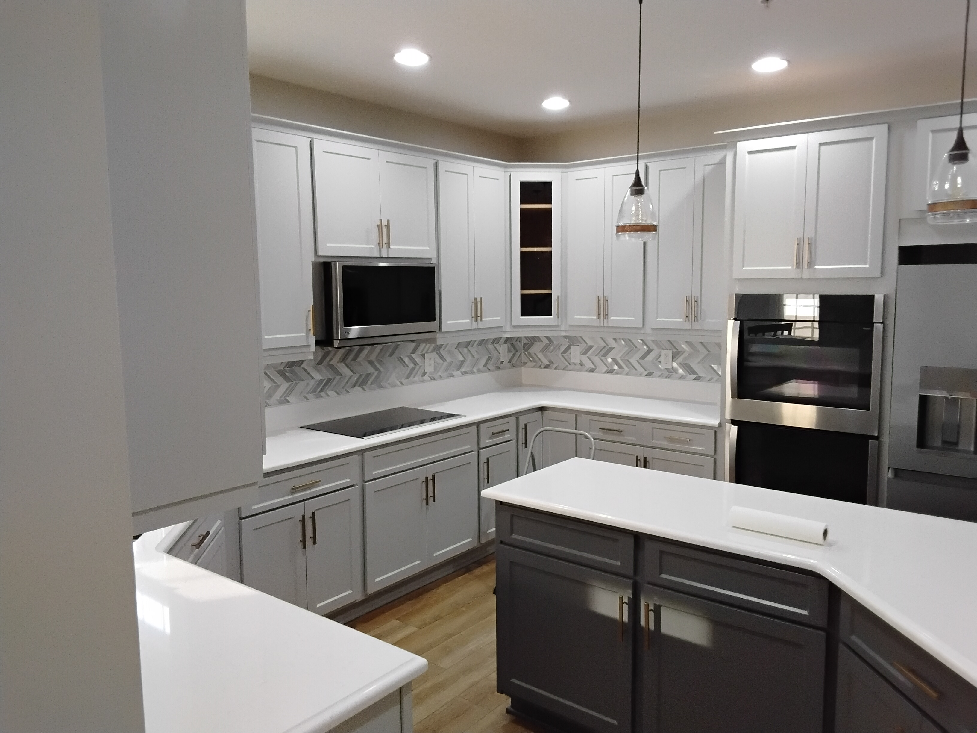 White and black two-tone kitchen cabinetry